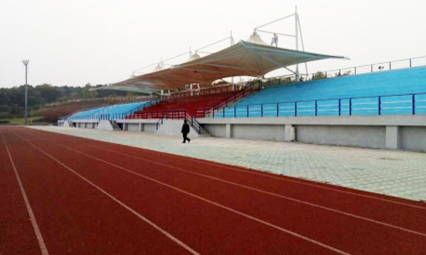 辽宁沈阳装备学院体育看台 2200 平（ 2016 年 10 月施工）